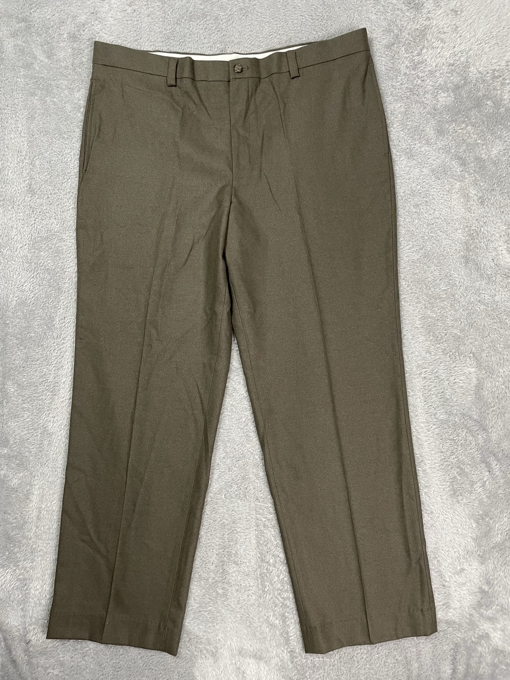 L.L. Bean Dress Pants Mens 42x32 Green Classic Fit Wool Flat Front Business